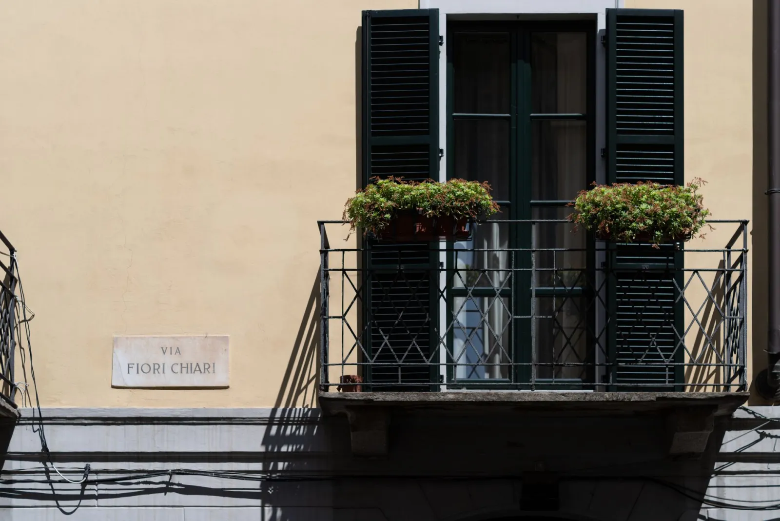 Come arredare balcone piccolo: idee salvaspazio per ogni cm